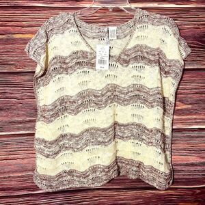 NWT Absolutely Crop Top White and Maroon Sweater. Size Small.